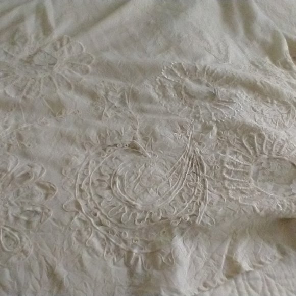 CHICO'S  Cream  embroidered lined skirt   Size 3 - Picture 3 of 5